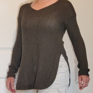 Womens pullover Sweater Harper Heritage Olive Green Elbow Patch V-neck Size S